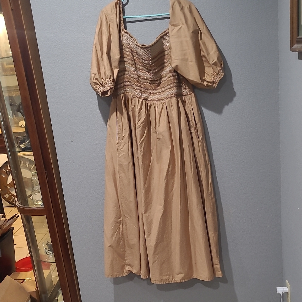 Old Navy Cream Pleated Sundress with Puff Sleeves